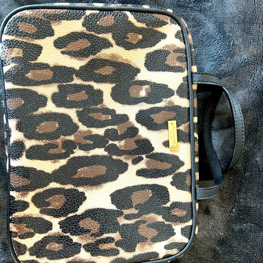 Kate Spade- cosmetic bag,  travel makeup/ toiletries bag and organizer